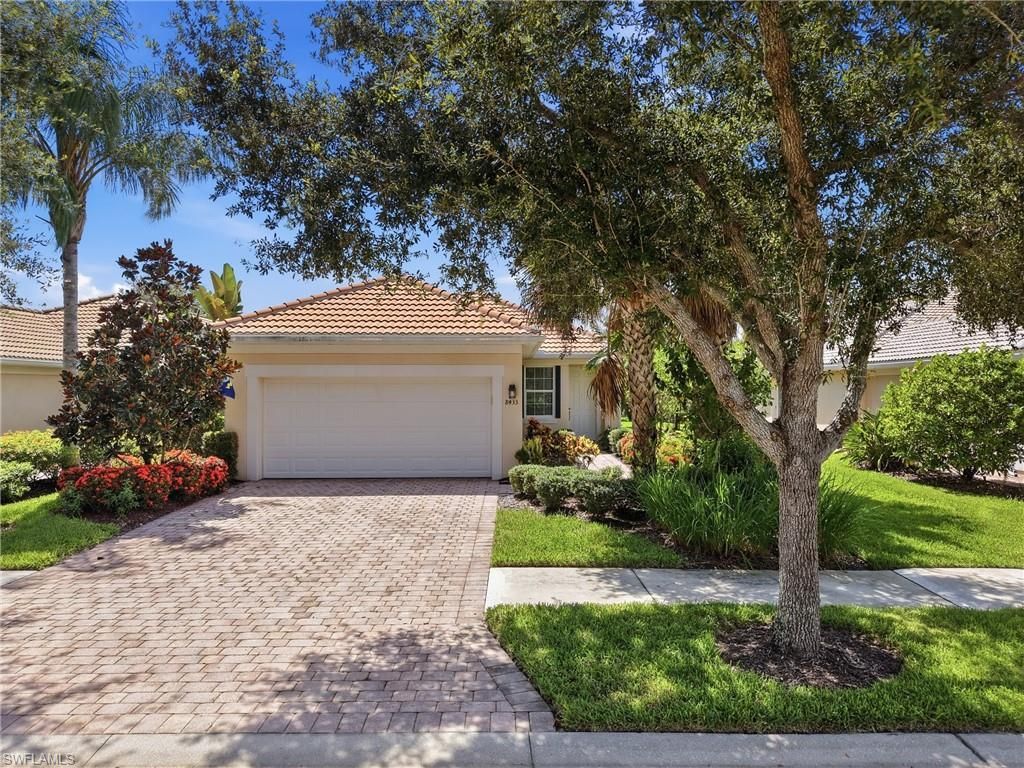 8433 Karina Ct , Naples, FL 34114 Photo