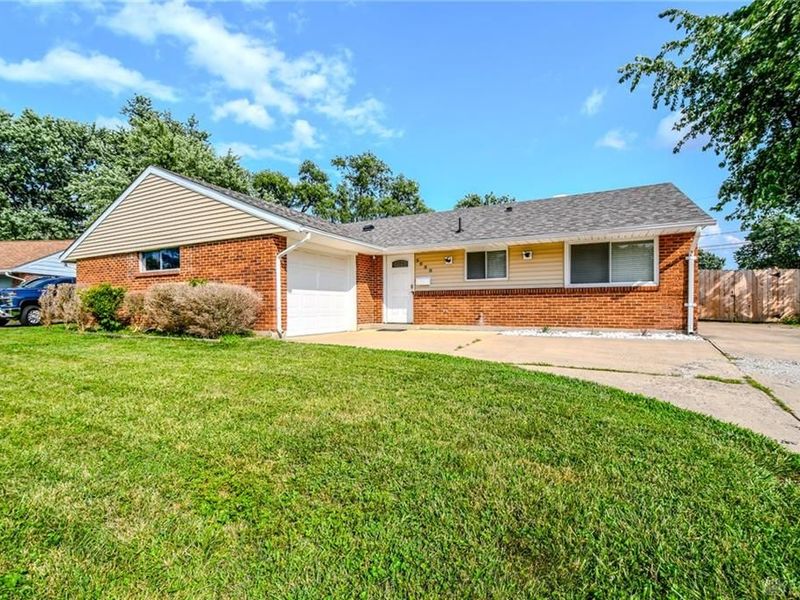 5888 Beecham Drive, Huber Heights, OH 45424 Photo 6