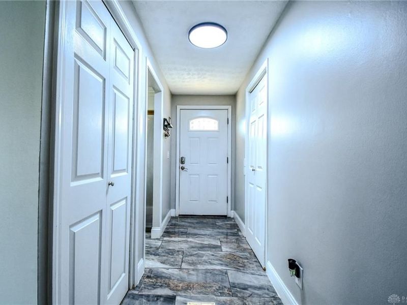 5888 Beecham Drive, Huber Heights, OH 45424 Photo 9