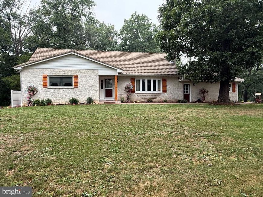 11 Wagner Drive, Mechanicsburg, PA 17050 Main Photo