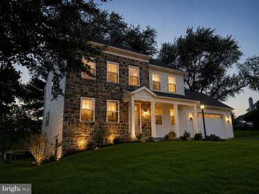 144 CRICKET LANE, CAMP HILL, PA 17011