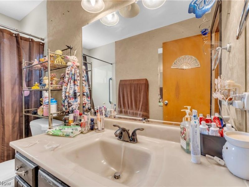 1030 W 29th Street, Lorain, OH 44052 Photo 16