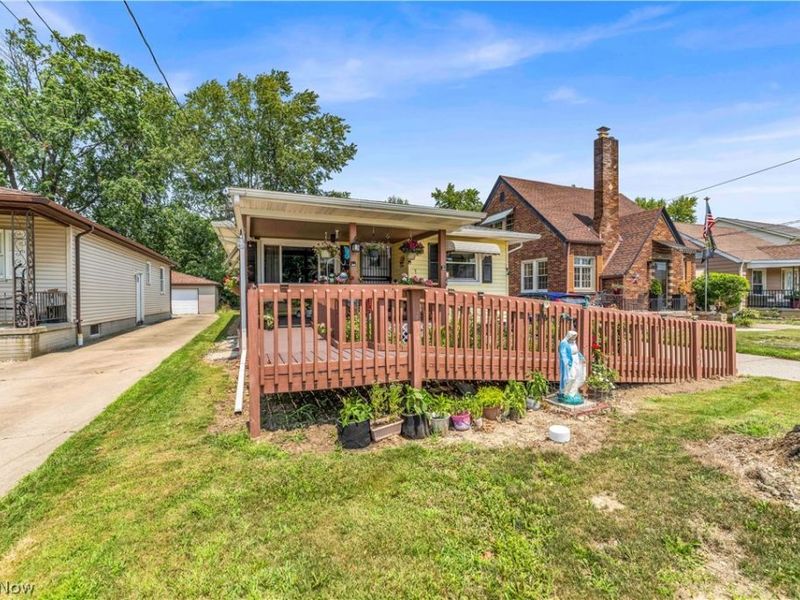 1030 W 29th Street, Lorain, OH 44052 Photo 2