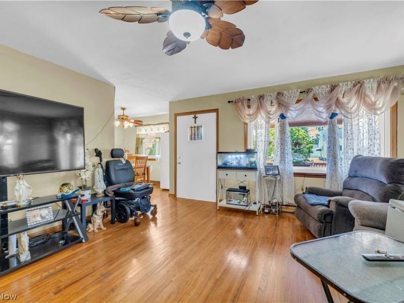 1030 W 29th Street, Lorain, OH 44052 Photo 9