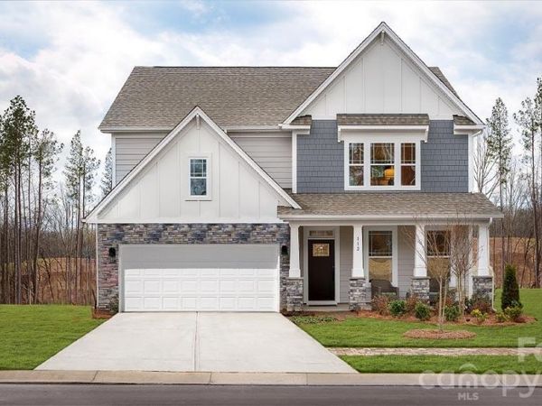 112 Rhuidean Court , Troutman, NC 28166