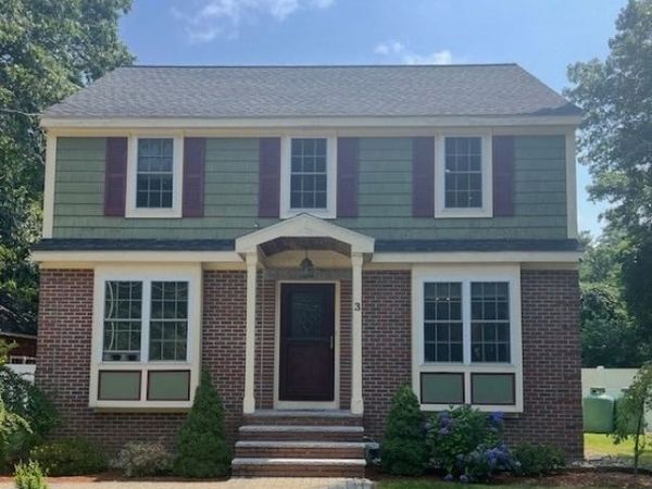 3 Forest St, Wilmington, MA 01887