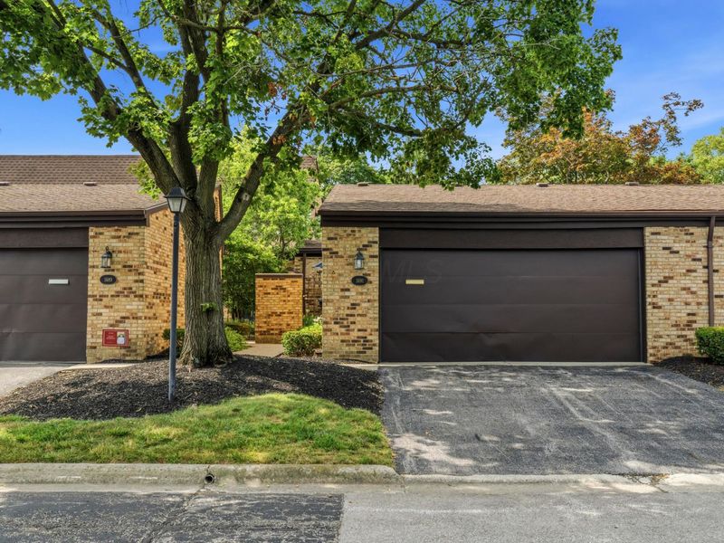 1691 Arlingate Drive N, Upper Arlington, OH 43220 Photo 2