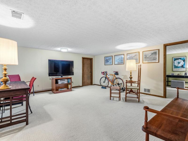 1691 Arlingate Drive N, Upper Arlington, OH 43220 Photo 37