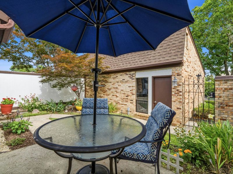 1691 Arlingate Drive N, Upper Arlington, OH 43220 Photo 8