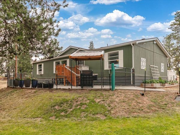 22915 S Cross Rd, Cheney, WA 99004