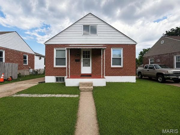 9413 Corregidor Drive , Woodson Terrace, MO 63134