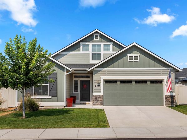 2265 N Penny Lake Ave, Star, ID 83669