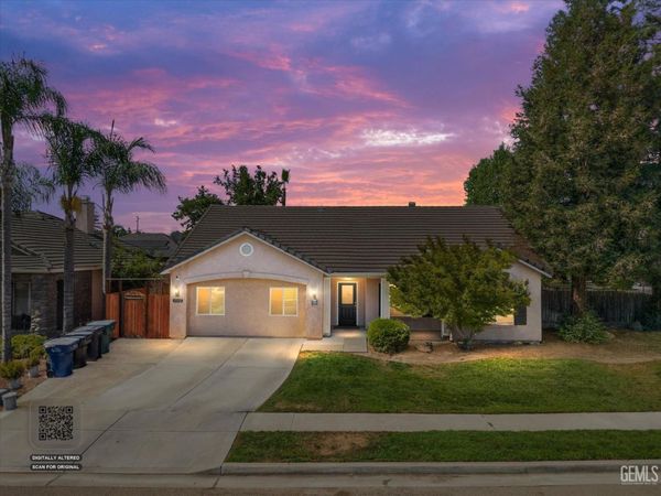 1158 Chardonnay Court, Tulare, CA 93274