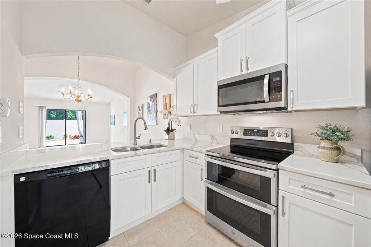 770 Luminary Circle, Unit 104, Melbourne, FL 32901 Photo