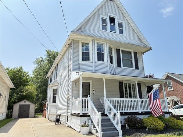 47 E Milnor Avenue , Buffalo, NY 14218