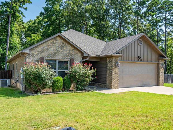 139 Eel Place , Hot Springs, AR 71913