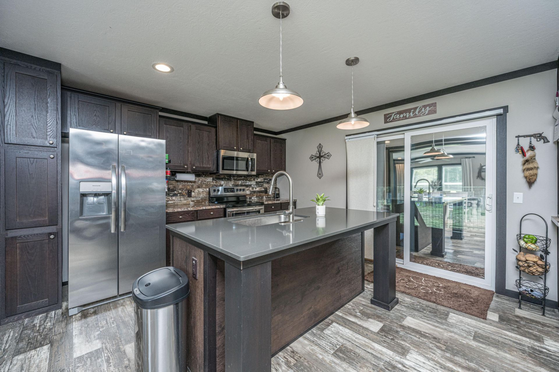 189 Cupid Court Photo 16