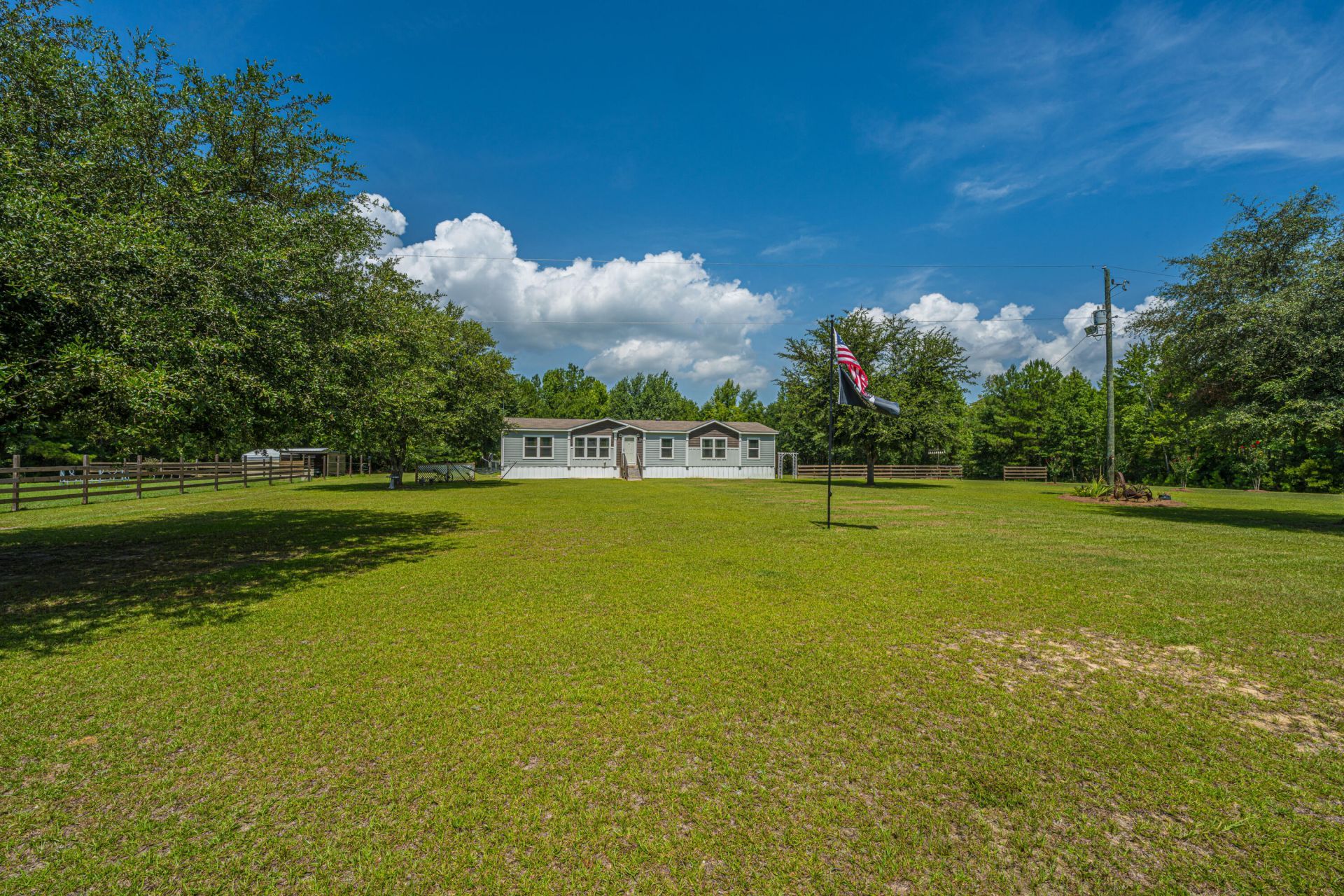 189 Cupid Court Photo 6