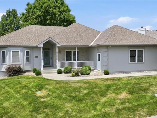 2910 S SWOPE Drive, Independence, MO 64057