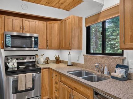 600 White Fir, Truckee, CA 96161 Photo