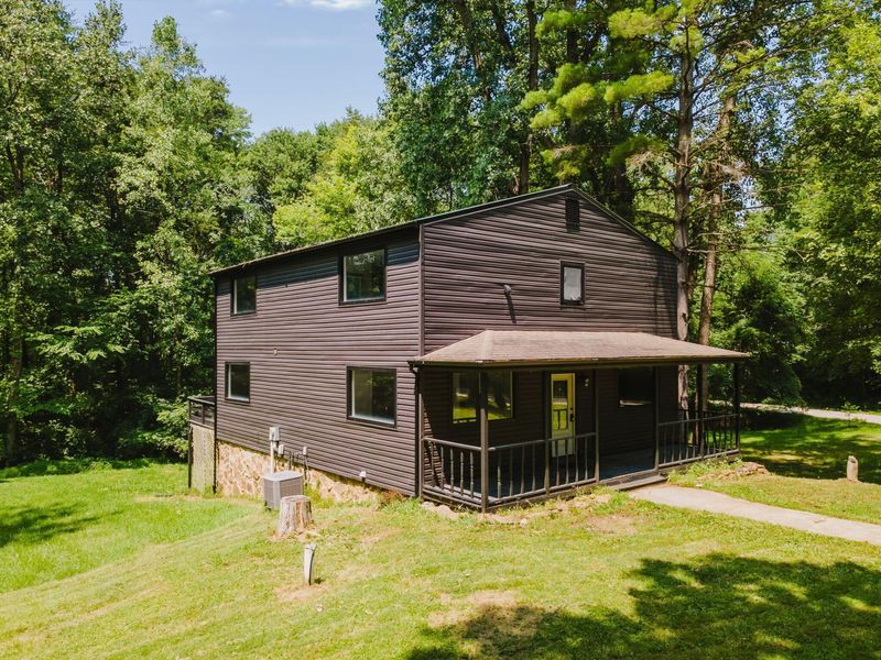 292 Tillamook Lane , Sugar Grove, OH 43155 Photo 3