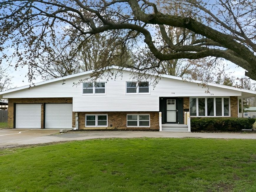 Main Photo