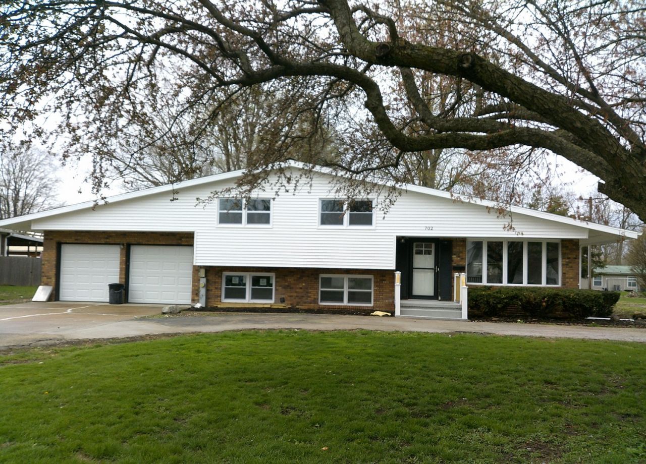 702 S Main Street , Homer, IL 61849