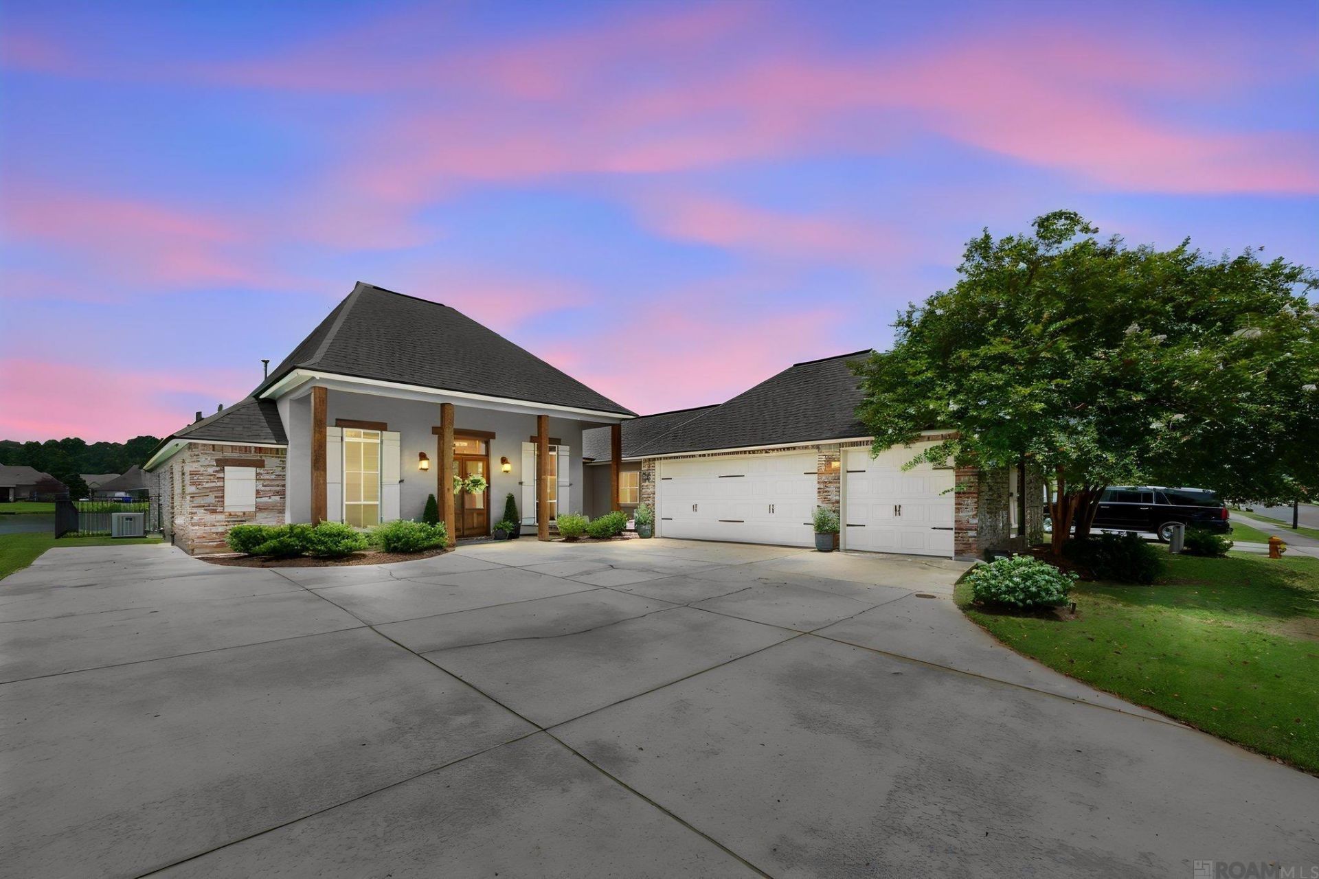 4850 Alice Louise Dr, Greenwell Springs, LA 70739 Main Photo
