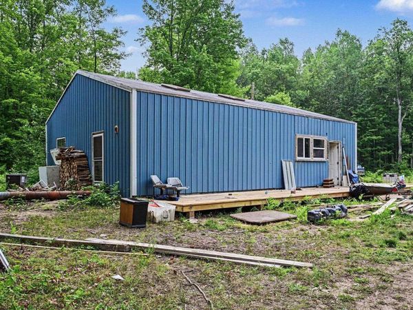 7378 28 3/4 Road E, Cadillac, MI 49601