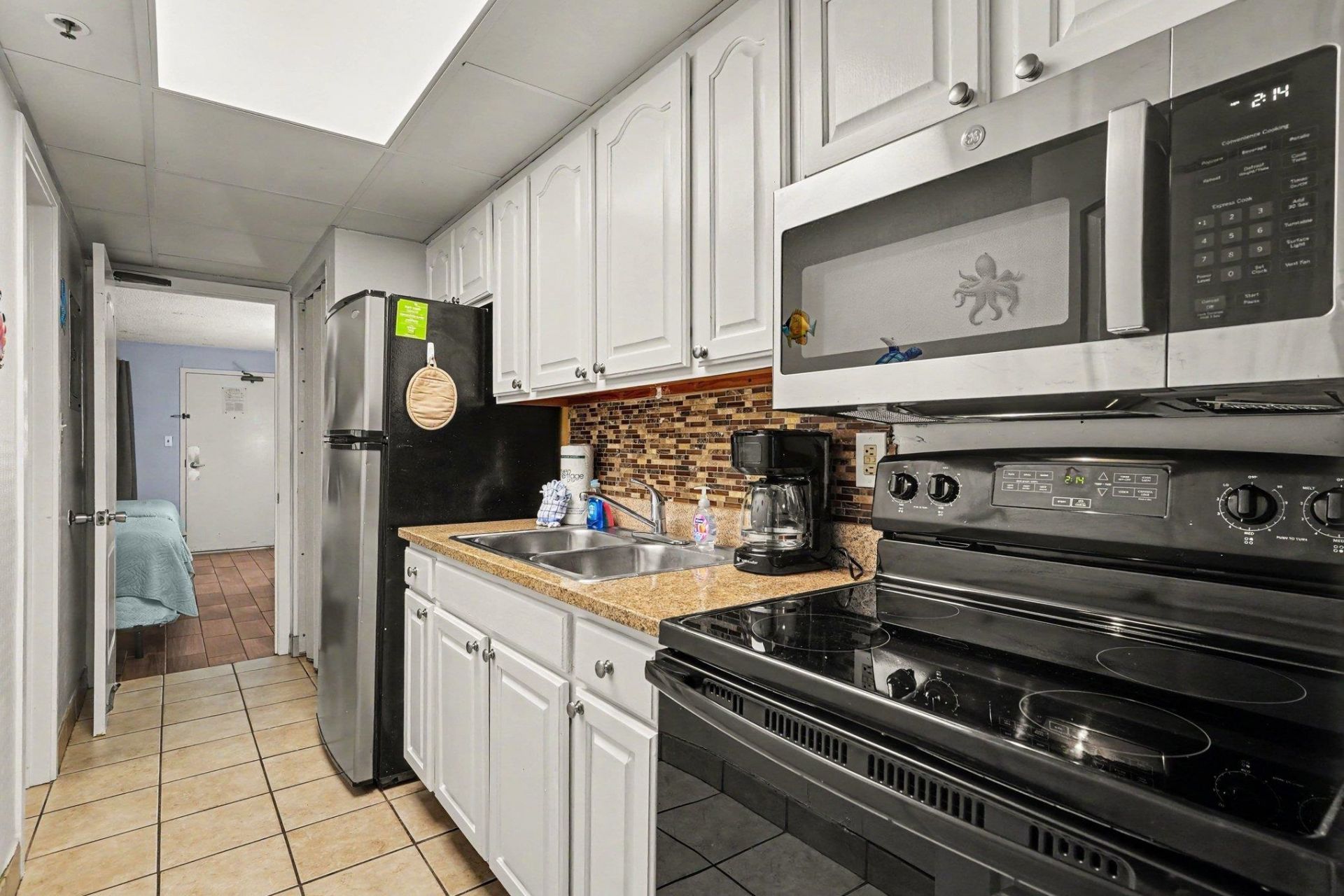 6804 N Ocean Blvd.  Photo 9