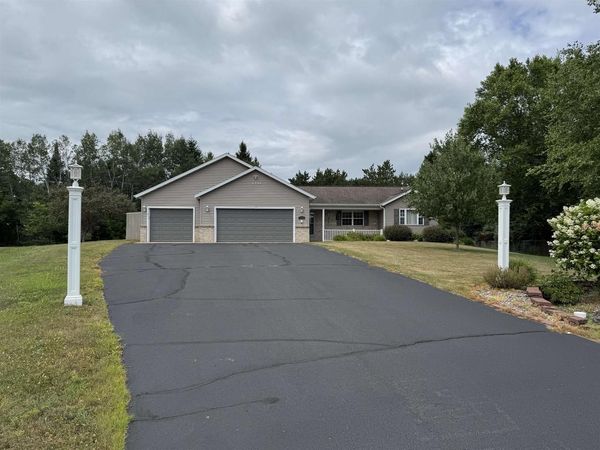 1862 MIKE LANE, Kronenwetter, WI 54455