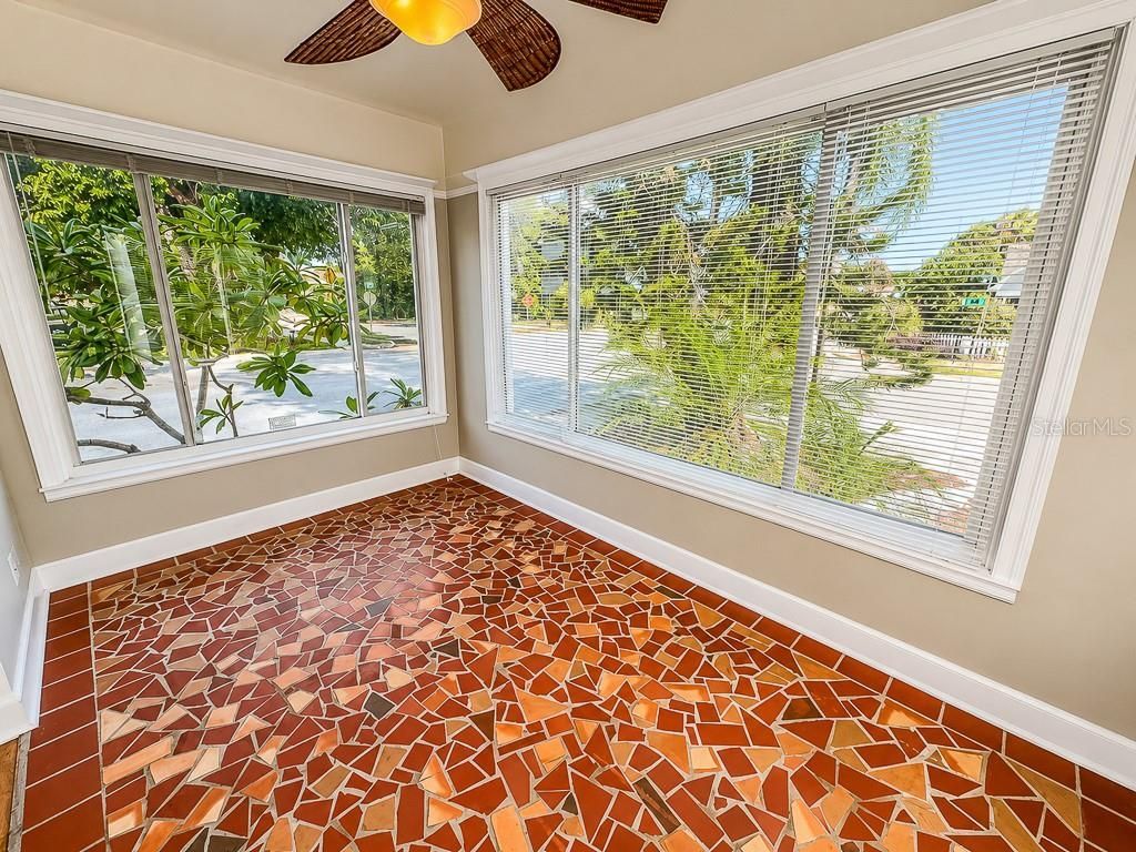 400 20th Street N, Saint Petersburg, FL 33713 Photo