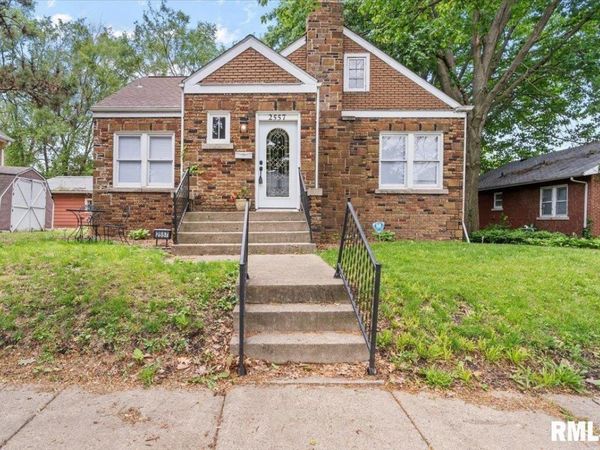 2557 S 6TH Street, Springfield, IL 62703