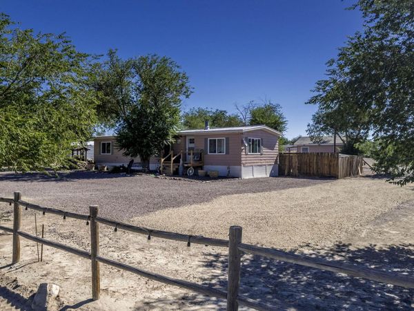 4950 Pueblo Drive, Stagecoach, NV 89429