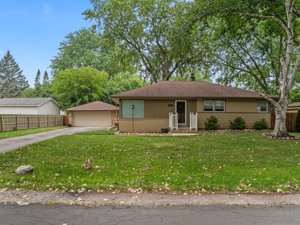 7615 N Delta Pl, Milwaukee, WI 53223