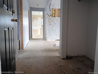510 Pleasant Street, Unit 5, Charlotte, Mi 48813