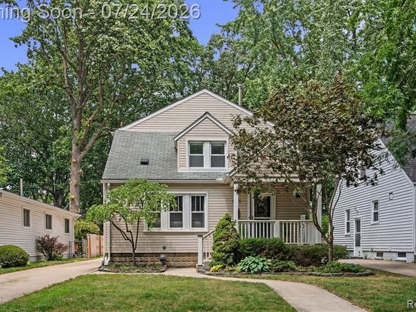 915 E 6th Street, Royal Oak, MI 48067