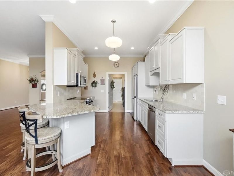 6874 Lorien Woods Drive, Miamisburg, OH 45459 Photo 18
