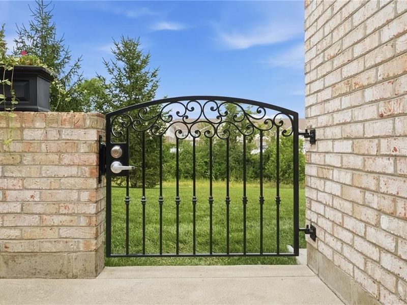 6874 Lorien Woods Drive, Miamisburg, OH 45459 Photo 52