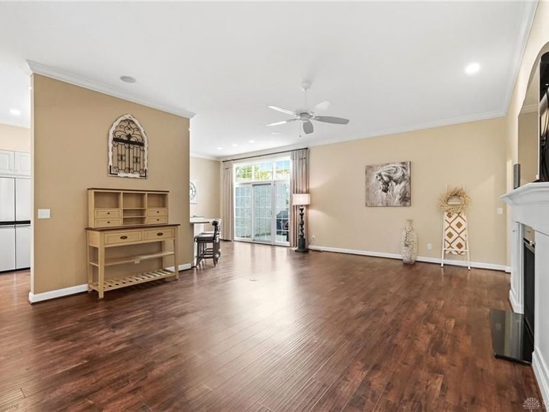 6874 Lorien Woods Drive, Miamisburg, OH 45459 Photo 8