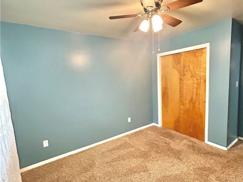 300 W 38th Street, Shadyside, OH 43947 Photo 9