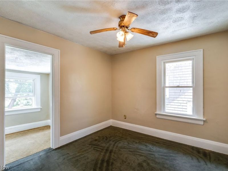 926 Work Drive, Akron, OH 44320 Photo 16