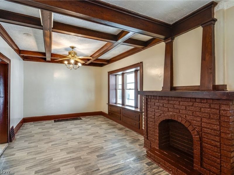 926 Work Drive, Akron, OH 44320 Photo 3