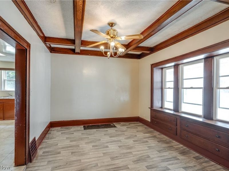 926 Work Drive, Akron, OH 44320 Photo 5