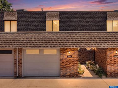 3552 Neerpark Drive, Lincoln, NE 68506