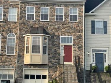 825 BLUEFIELD SQUARE NE , LEESBURG, VA 20176