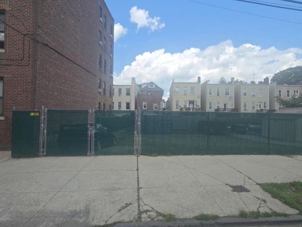 127 E 233rd Street , Bronx, NY 10470