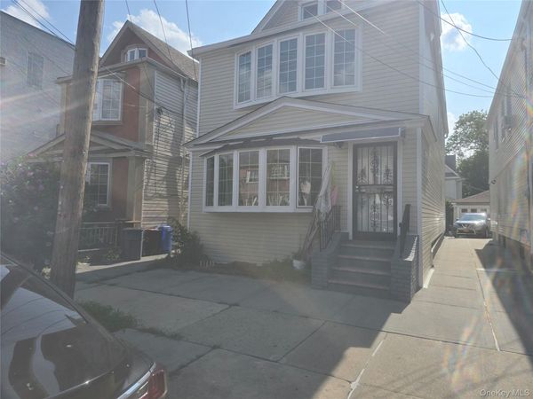8632 122nd Street , Richmond Hill, NY 11418