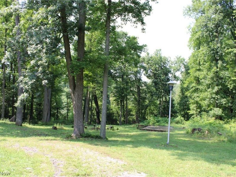 13893 County Road 100, Lakeville, OH 44638 Photo 23