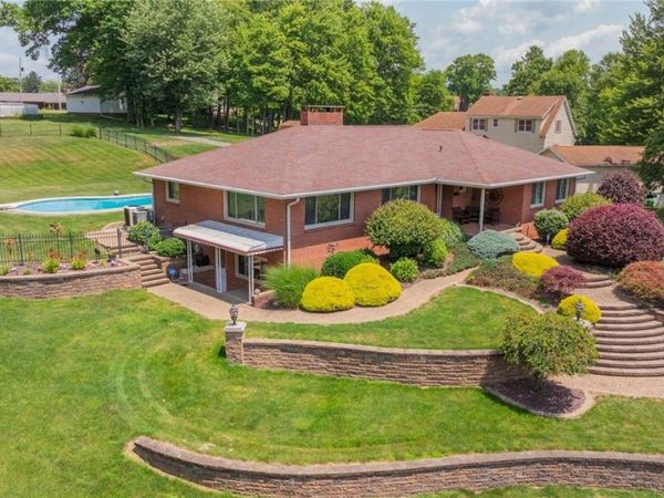 570 East Street, East Palestine, OH 44413